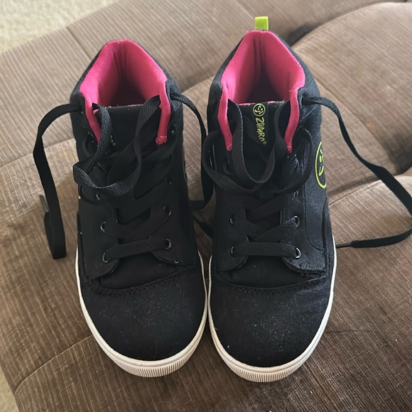 Zumba Sneakers - Picture 1 of 5